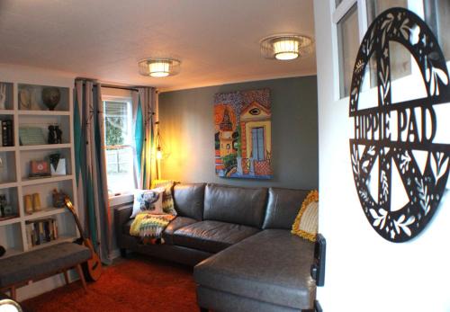 Abingdon Apartment | The Hippie Pad