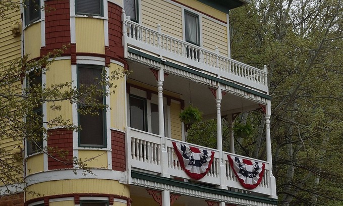 Hot Springs Apartment | The “Historic” Burdette House - EST. 1891n2nd Floor Western Suite