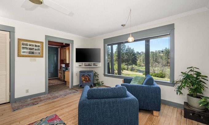 West Central Apartment | The Historic River Lodge - Your Private Riverfront Suite