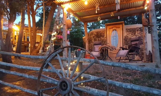 Barrine House | The Hobbit House