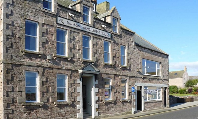 Eyemouth Bed & Breakfast | The Home Arms Guesthouse