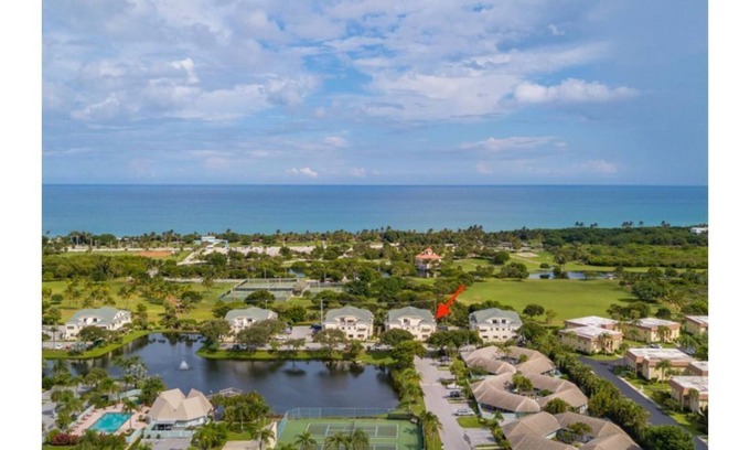 Bella Vista Condo | The Horizon Hideaway Walk To The Beach!