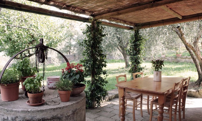 Monticchiello House | The House Annavittoria /garden in the village of Monticchiello