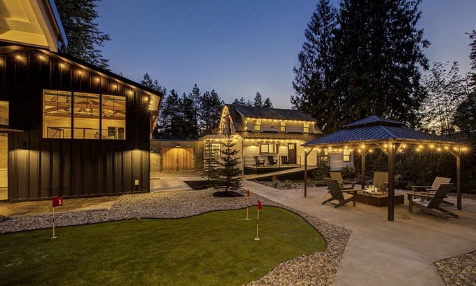 Monroe Other | The House at Richardson Creek is a 20 bed Amenity-Rich Dutch Colonial Farmhouse