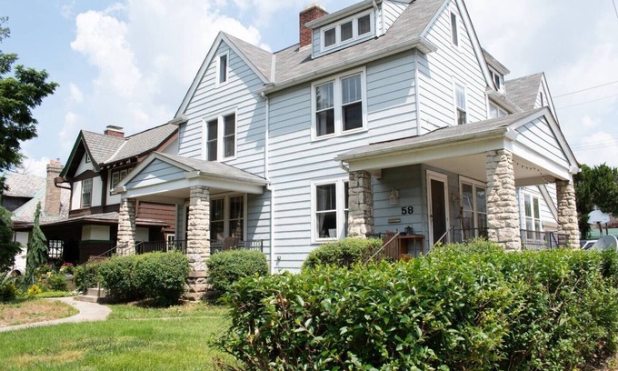 Clintonville House | The House Hotels - New Crestview