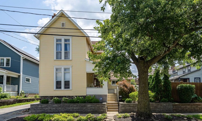 Downtown Columbus House | The House Hotels - Perry - Columbus #1