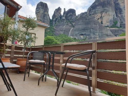 Kalambaka Apartment | The house under the rocks of Meteora 1