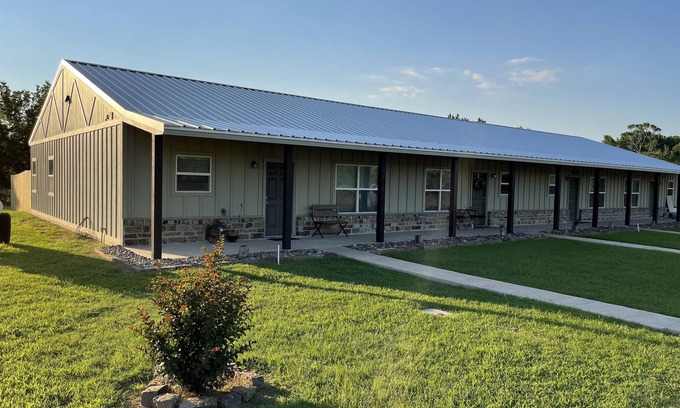 Tyler House | The Howdy, Apartment C, Building 2