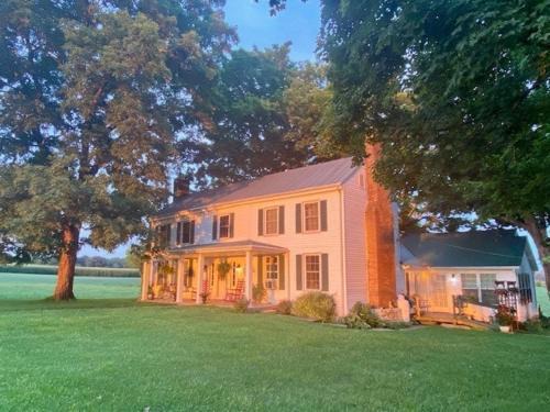 Bardstown House | The Hutch