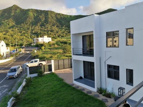 La Gaulette Apartment | The Idyllic Studios