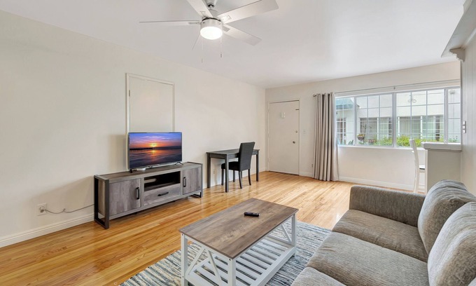 Mar Vista Apartment | The Inglewood #1