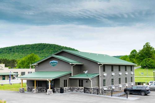 Davis Hotel | The Inn at Canaan