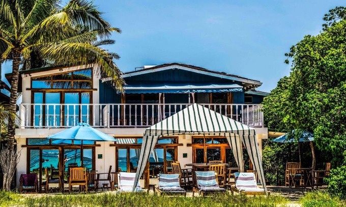 Puerto Villamil Bed & Breakfast | The Isabela Beach House