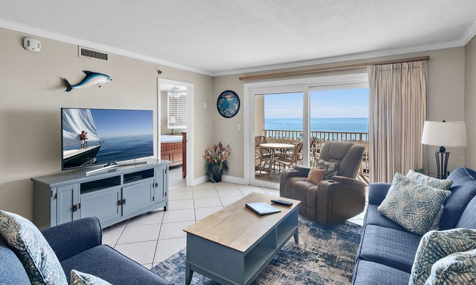 Holiday Isle Condo | The Islander 507 Winter Months available - Heated Pool -Washer & Dryer!