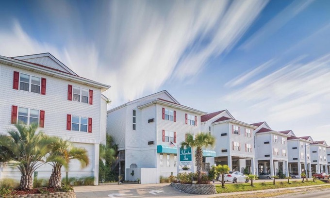 Ocean Isle Beach Hotel | The Islander Inn