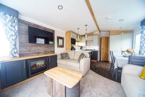 Crynant Other | The Ivy Cottage Caravan