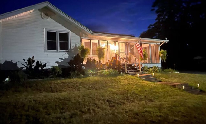 Eminence House | The Jacks Fork Town House in Eminence