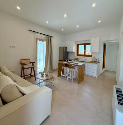 Aegina Town Apartment | The Jazz Suite