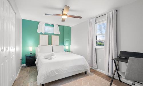 Jefferson Manor Apartment | The Jefferson Emerald City View