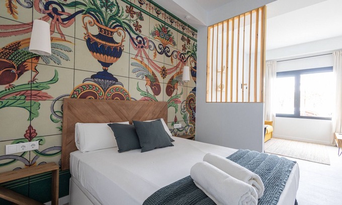 Jesus Apartment | The Joaquin Sorolla Apartment III by Florit Flats