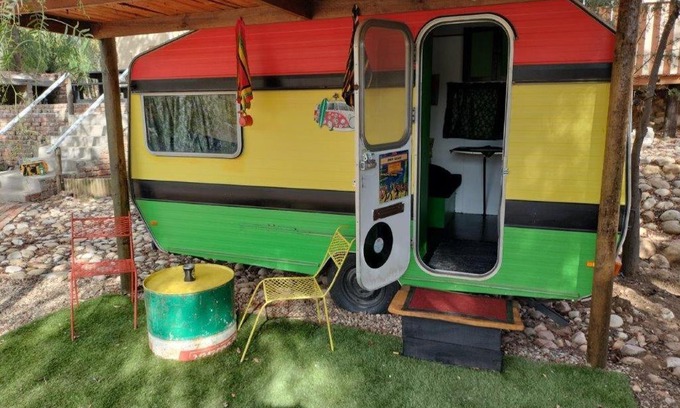 Oudtshoorn Hostel | The Joint Backpackers