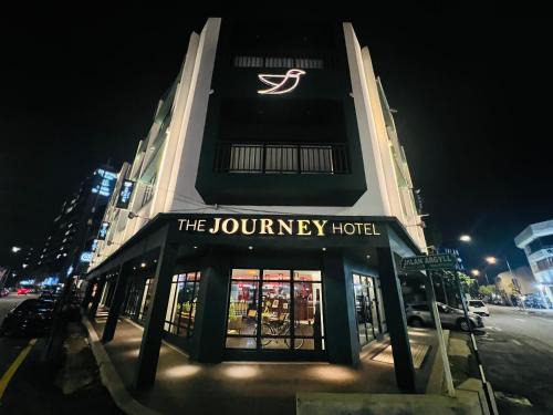 Downtown George Town Hotel | The Journey hotel