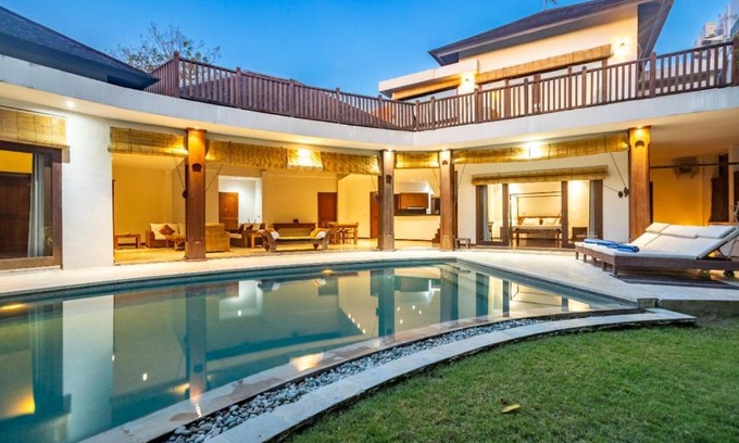 Batu Bolong Villa | The Jovilla Canggu