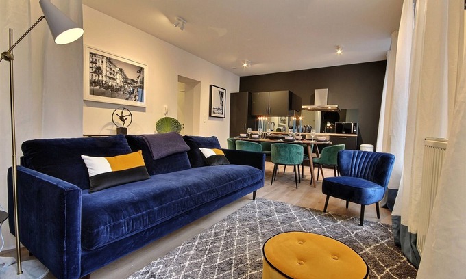 Saint-Laurent Apartment | The KAT103 - 1 bedroom