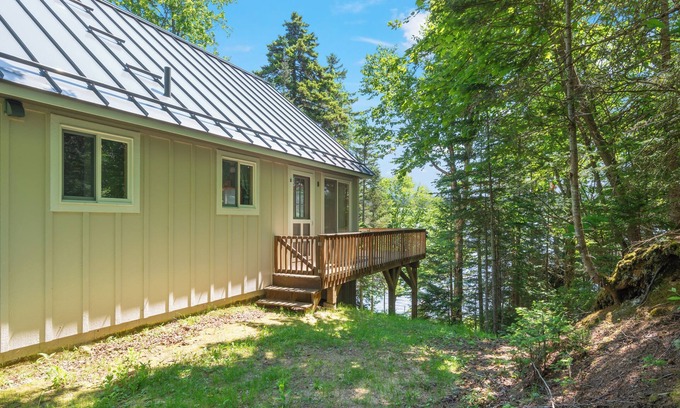 Rangeley Cabin | The Kennel Club - pet friendly, Beaver Mountain Lake