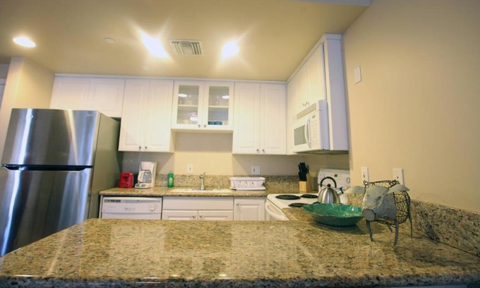 Anaheim Colony Historic District Apartment | The Kraemer Building