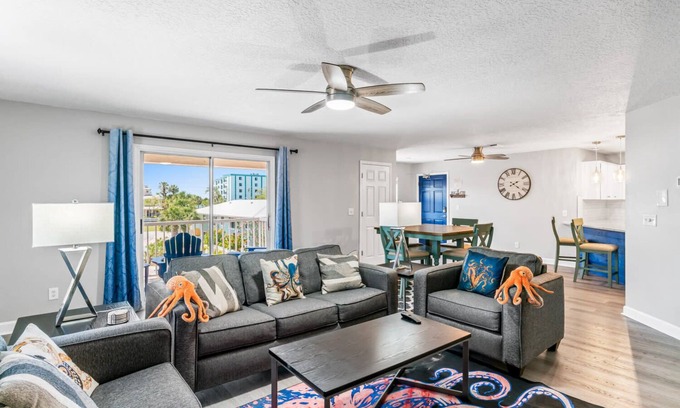 Indian Rocks Beach House | The Kraken-6-pass golf cart! Plus Pool