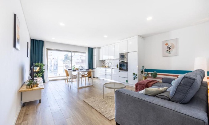 Burgau Apartment | The Kuuyi Suite