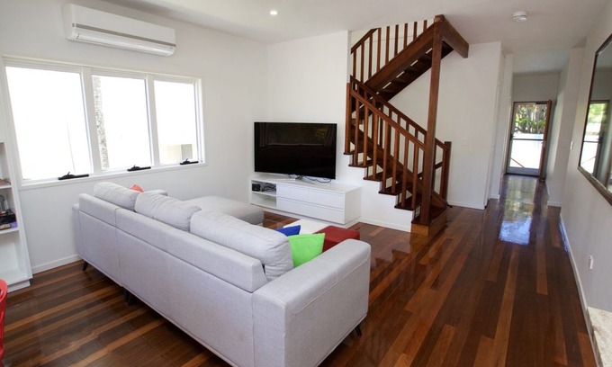 Moffat Beach House | The Lake House Moffat Beach QLD 4551