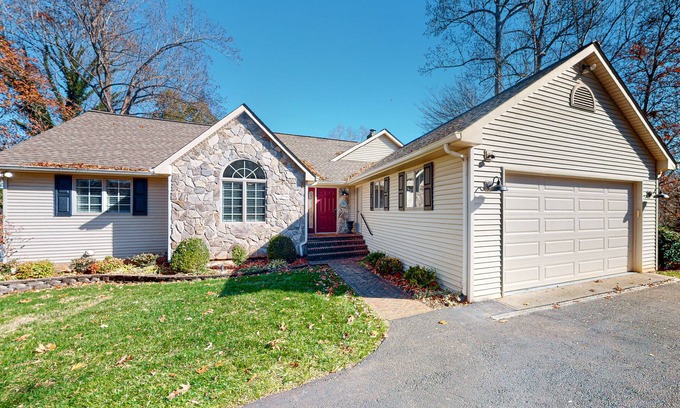 Moneta House | The Lake House on Sunset Point - Lakefront home with private dock & pool table