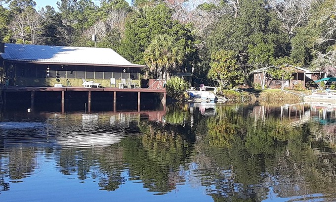 Steinhatchee House | The Lake Retreat of Steinhatchee- Two crown jewels of all Steinhatchee rentals!