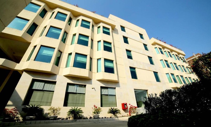 Malviya Nagar Hotel | The Lalit Traveller- Airport hotel