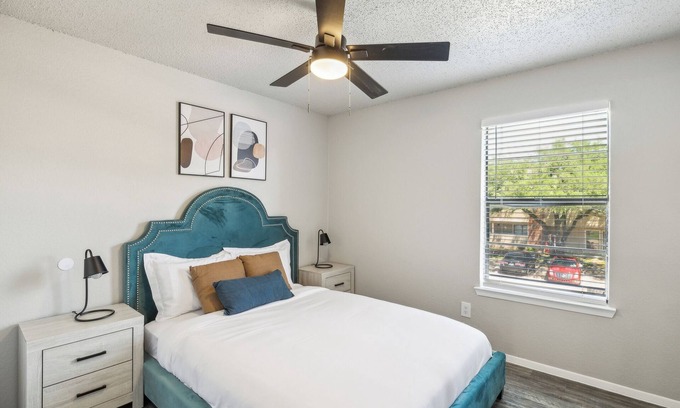 North Arlington Apartment | The Landry 278 | Spacious and Cozy 2 Bedroom 1bth
