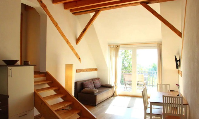 Deggenhausertal Apartment | The large apartment, 80sqm, balcony, 2 bedrooms, max. 8 persons