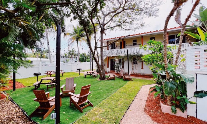 Coral Ridge Apartment | The Leeward Apartments By Lowkl