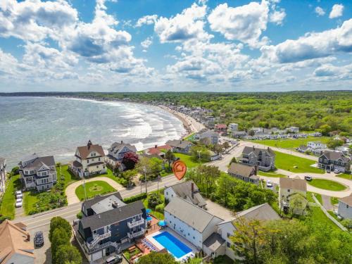 York Beach Hotel | The Lighthouse Inn & Suites