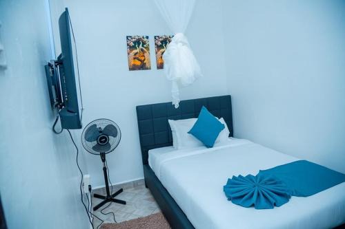 Kisumu Hotel | The Lit Gardens