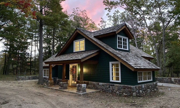 Glen Arbor Cottage | The Little Green Cottage in the Woods