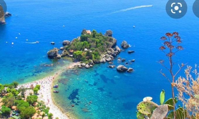Venetico Marina Apartment | The little house on the sea