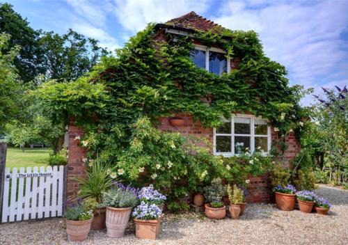 Rolvenden House | The Little House