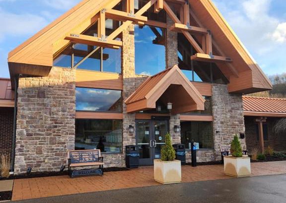 Nelsonville Hotel | The Lodge at Hocking College