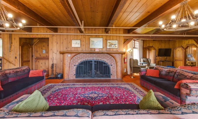 Gearhart House | The Lodge at Little Beach