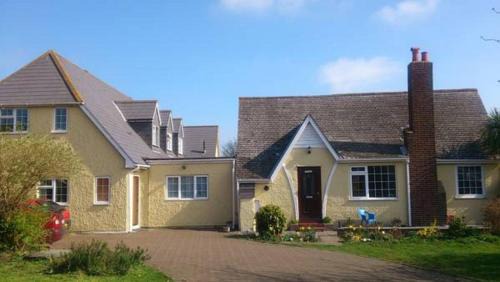 Isle of Grain Bed & Breakfast | The Lodge Guest House
