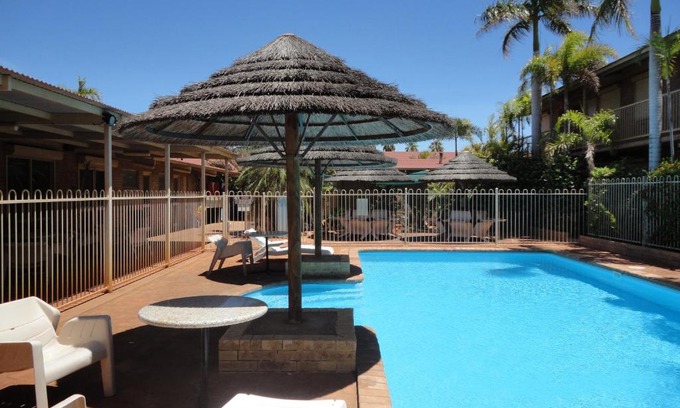 South Hedland Hotel | The Lodge Motel
