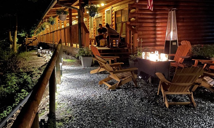 Bryson City Cabin | The Lodge Nantahala River Bryson city, North Carolina. Suite #1