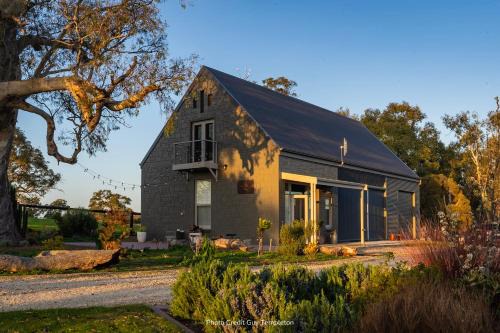 Moorooroo House | The Loft Barossa